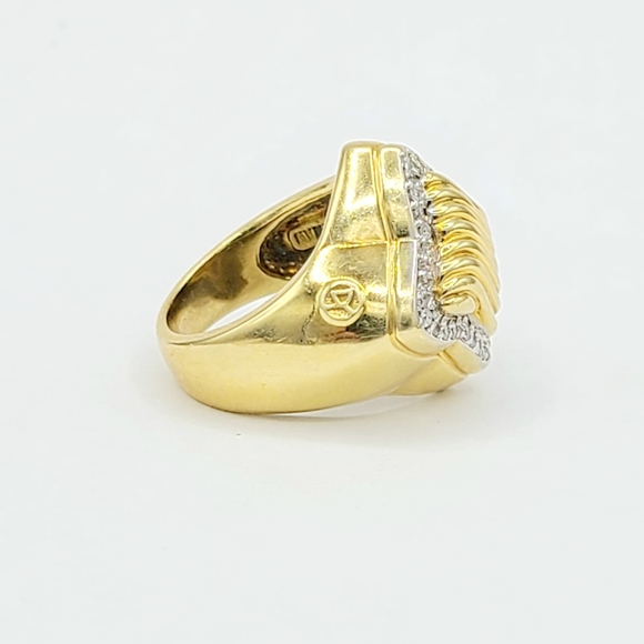 David Yurman Quatrefoil Sculpted Ring With Diamonds in 18k Gold - Picture 8 of 15